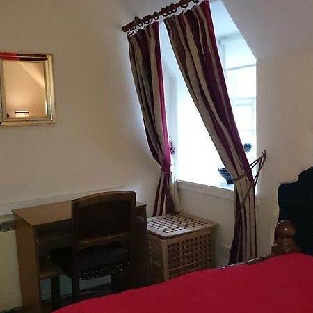 Royal Mile Budget Apartments Εδιμβούργο Δωμάτιο φωτογραφία